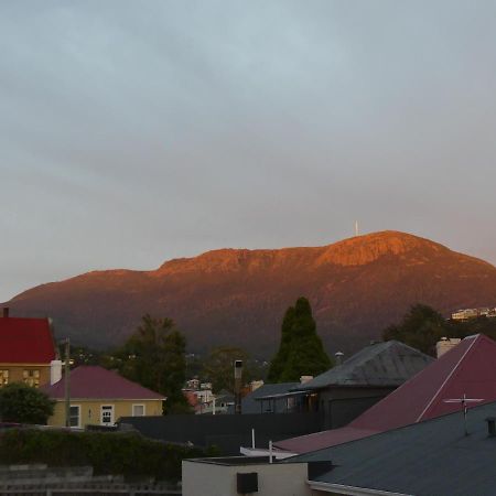 Macquarie Street Stable Apartment Hobart Luaran gambar