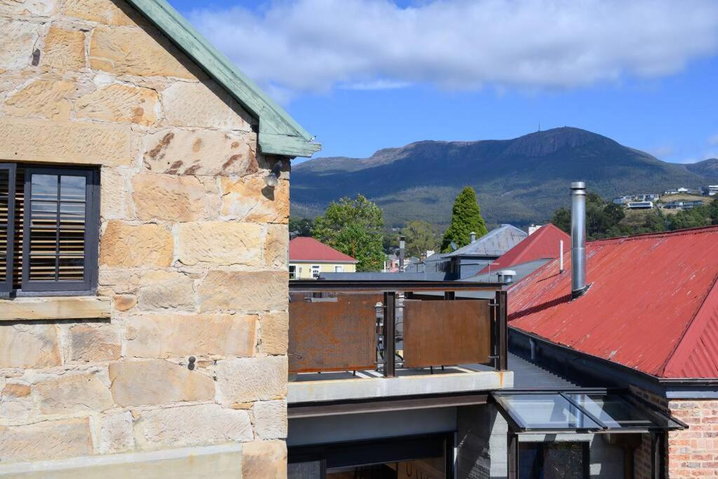 Macquarie Street Stable Apartment Hobart Luaran gambar