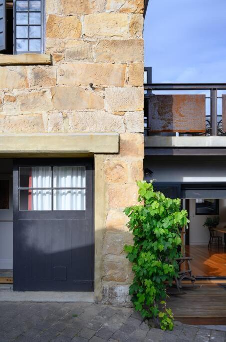 Macquarie Street Stable Apartment Hobart Luaran gambar